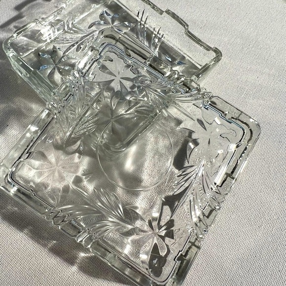 Vintage 1970  retro crystal/glass jewelry/trinket box. - Picture 6 of 6